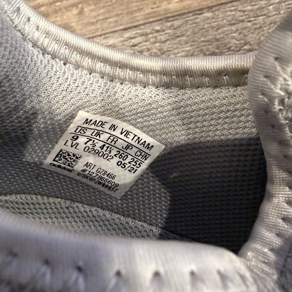 adidas Adizero Ubersonic 4 White, Light Grey & Black Tennis Shoe, women’s size 9 - Picture 10 of 12